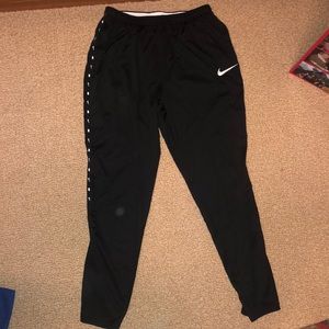 Nike Dri-Fit Large Joggers/Sweatpants
